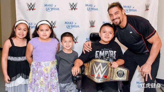 wwe|从打酱油到WWE当家头牌,“大狗”雷恩斯与摔角的不解之缘