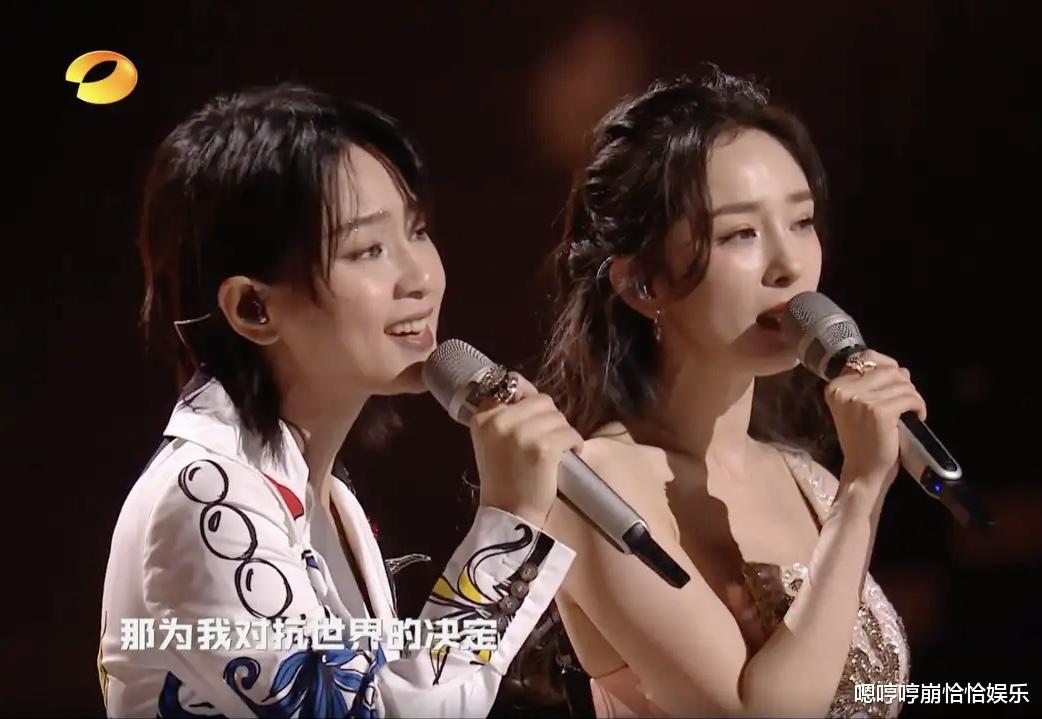 周笔畅|周笔畅和信的尴尬说明一个道理：专业歌手最好别轻易带演员唱歌