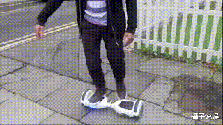 发型 “这位外卖小哥,看到这地图的时候,一定是一脸懵!”