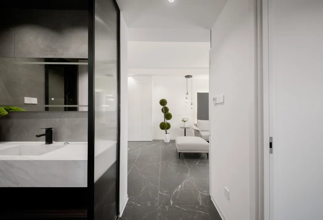 120㎡黑白灰三居，业主喜欢的高级范