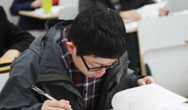 招聘|乡镇公务员面向社会扩招，许多岗位三不限，部分考生可优先被录取