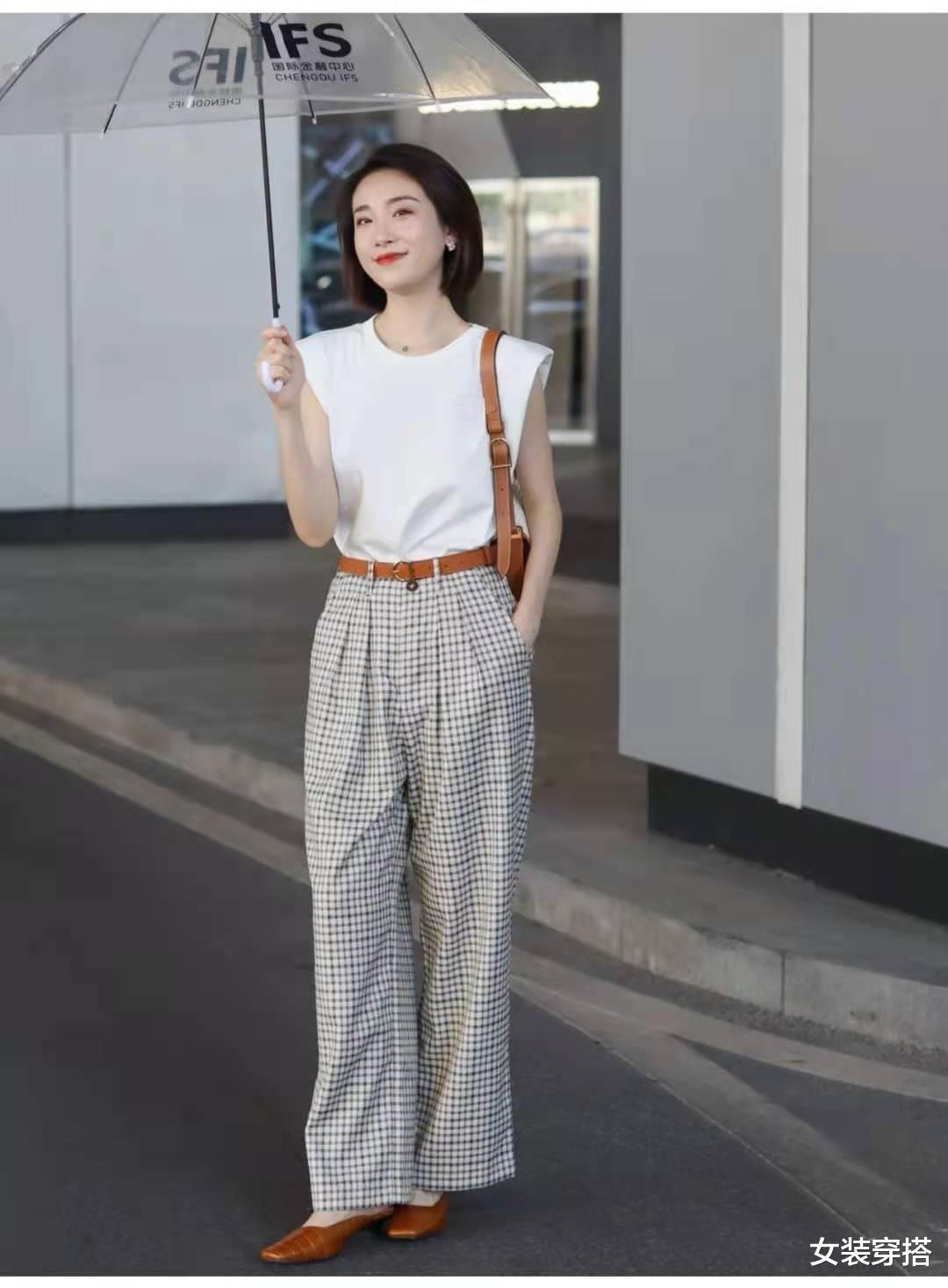 女装穿搭|今年流行的女式阔腿裤