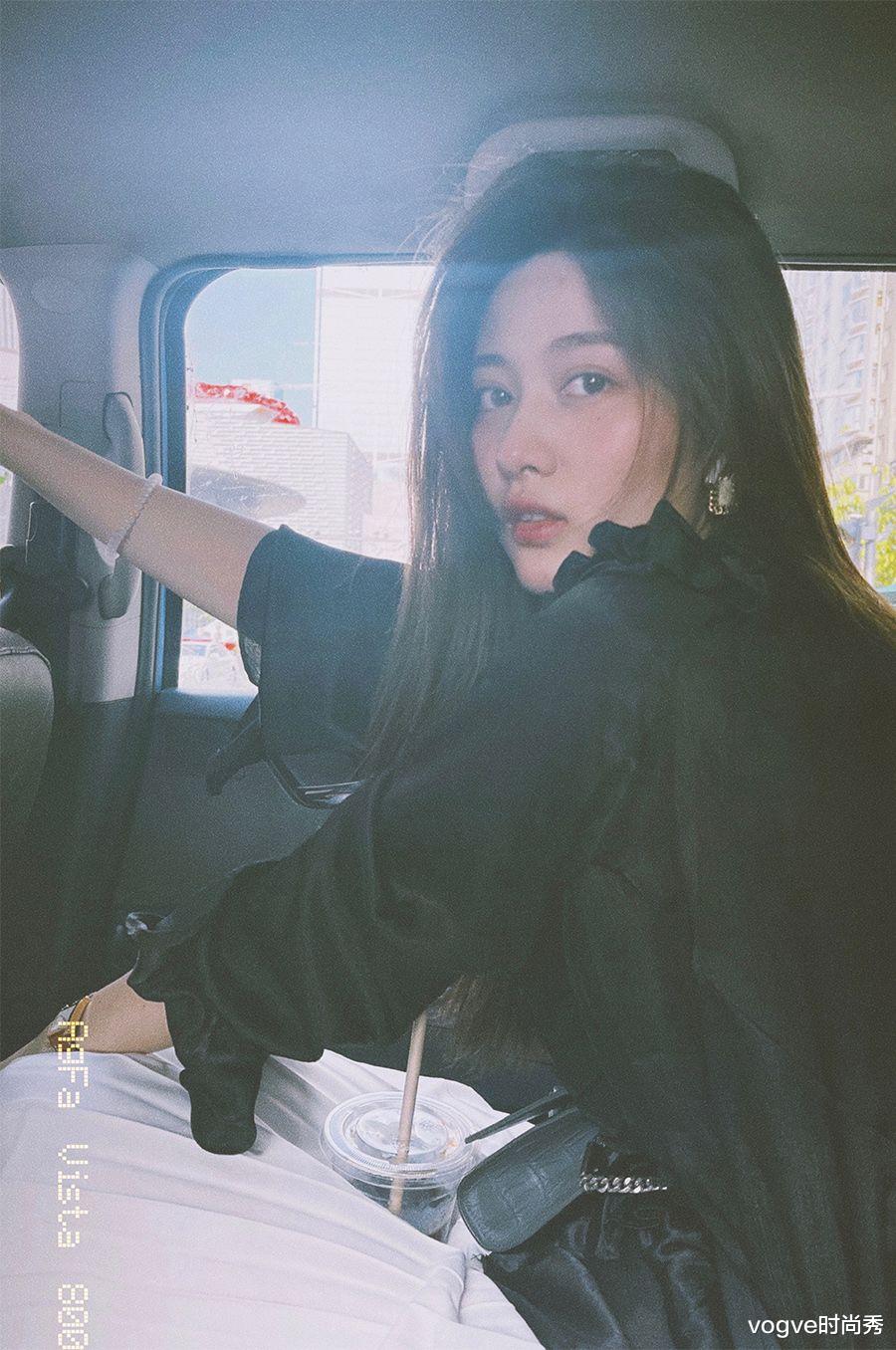 vogve时尚秀|心动的信号4:00后女4下课后入住心动小屋,男4被女嘉宾夸双商高