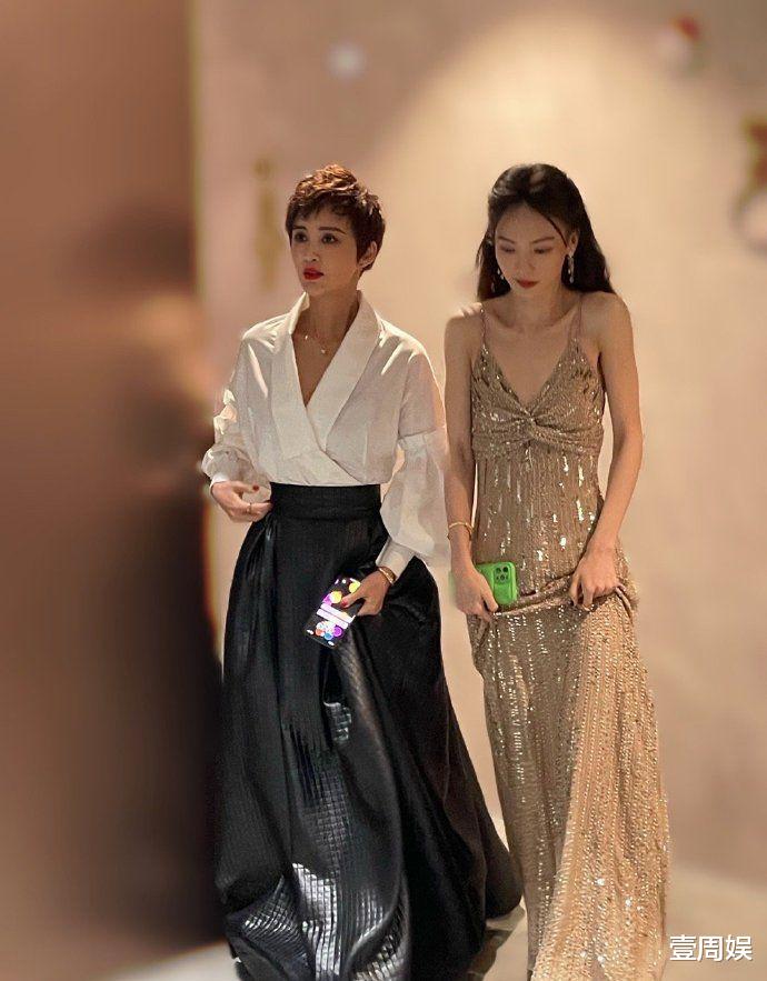 金鸡奖|金鸡奖红毯生图：倪妮跟金晨冻惨了，佟丽娅跟杜江同框！