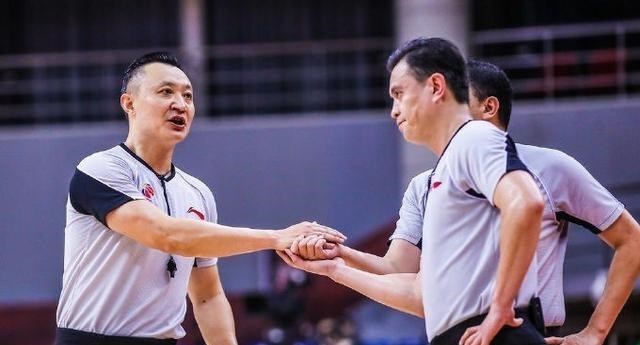 嘟小薯 拒绝下课！CBA官宣姚明再任董事长，需解决四大难题