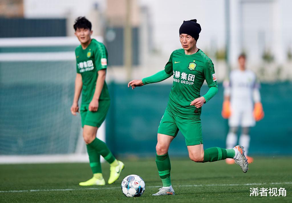 中超|晚上21点！中超官宣争议决定：泰山申花遭重创，球迷质疑声一片