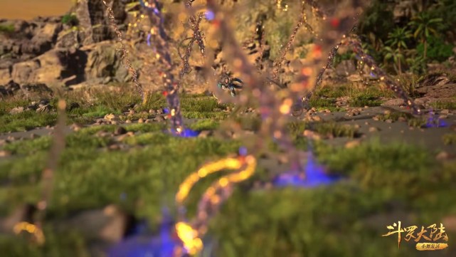 昊天锤|斗罗：小白手接昊天锤，还逼出唐三的蓝银皇，十万年果然不是吹的