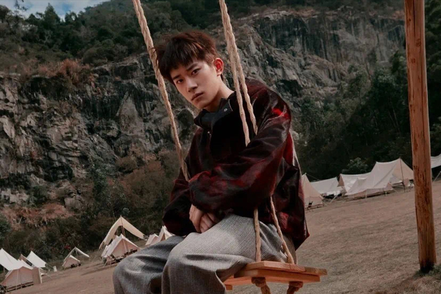 易烊千玺|三部电影70亿票房，却仍与刘昊然相差百亿，易烊千玺到底差在哪？