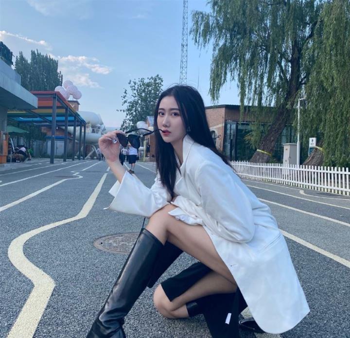 吴亦凡|又1女孩子站出来!爆吴亦凡转账记录:选择当勇敢的那个人