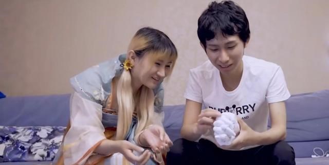 二胎妈妈笑笑|王者荣耀：梦泪终于官宣！凌晨1点求婚成功，AG急忙布置婚礼现场