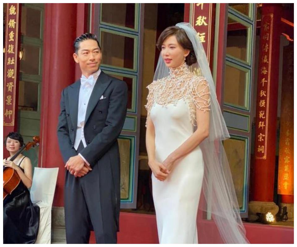 林志玲|敢跟刘德华要拥抱的女人，真的幸福了！