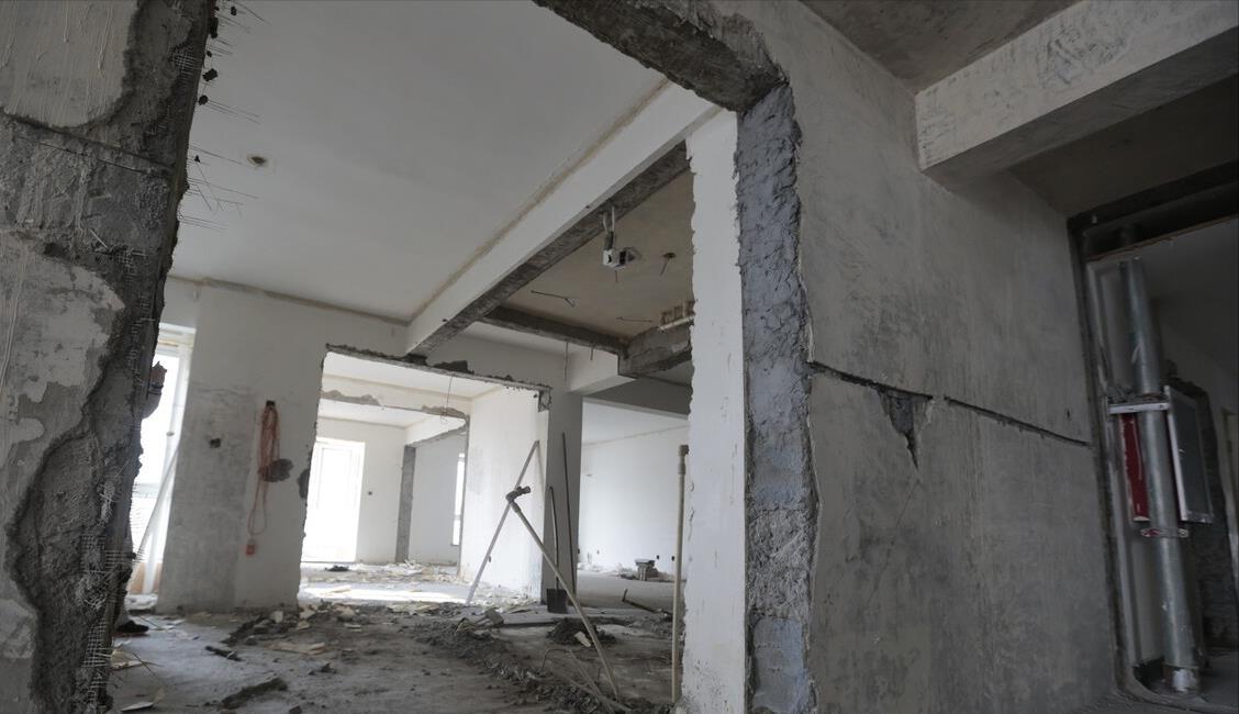 物业不让砸墙,强行拆墙会有什么后果?怎么判断哪些墙不能拆?