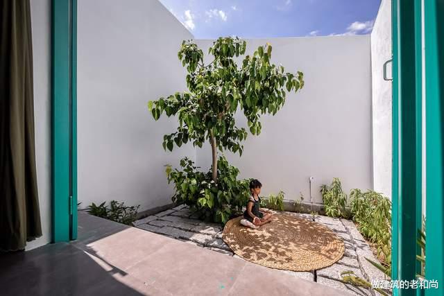 做建筑的老和尚|420㎡乡村住宅：让大自然的颜色充满内部空间，妙趣盎然