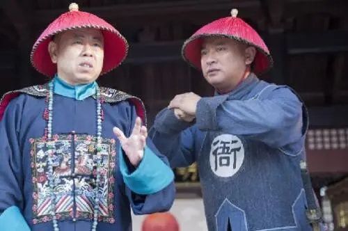 张浩|张浩又一部网大上线，剧情看得又喜又怕，“打扑克”堪称全片高光