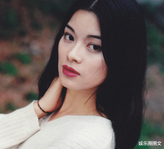 刘锦玲|刘锦玲：因“阿朱”走红，被泼脏水退出娱乐圈，如今的她依旧单身