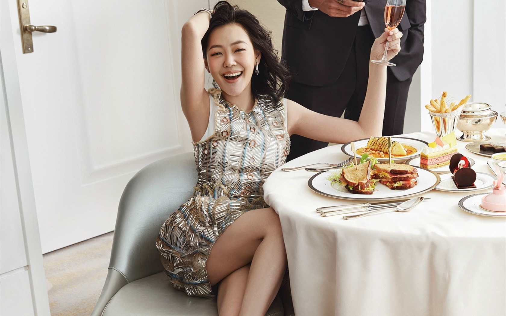 小S|出事流量拒绝邀约?张晚意张雪迎大话西游造型?小S发文博好感?