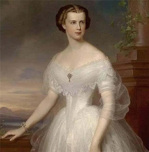 茜茜公主|茜茜公主腰围超50cm就绝食，看完当年照片才知，什么是真正小蛮腰