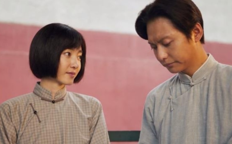 靳东|《伪装者2》没来，却等到靳东这部生猛剧，片花就看得我热血沸腾