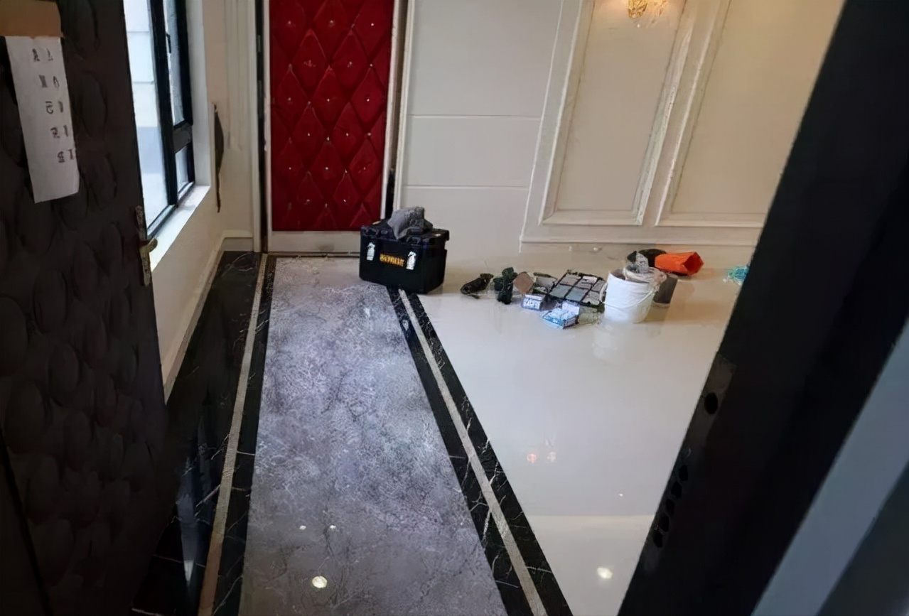 贴瓷砖的方法选对了,装修尽显高大上,相信老师傅果然没有错!