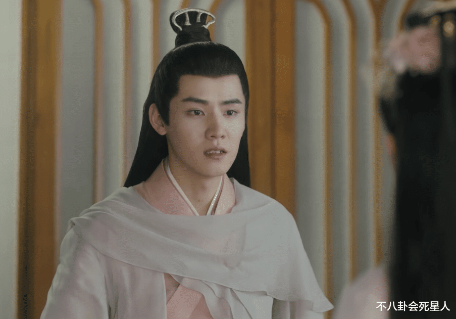 任豪|演员爱豆真有壁,男团神颜古装凸嘴眼睛小,和赵露思搭档像小厮