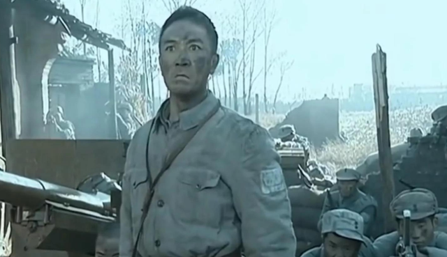 情窦初开的青春|都是抗战题材，《亮剑》中也有不少“神剧情”，为啥没有人批判？