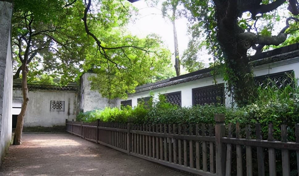 绍兴 浙江绍兴一处旅游景点,曾被鲁迅写进书中,如今却成2A景区