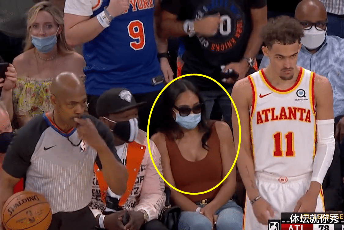 尼克斯队|争议！尼克斯球迷再惹事，朝特雷扬吐口水被抓，谁注意罗斯的反应