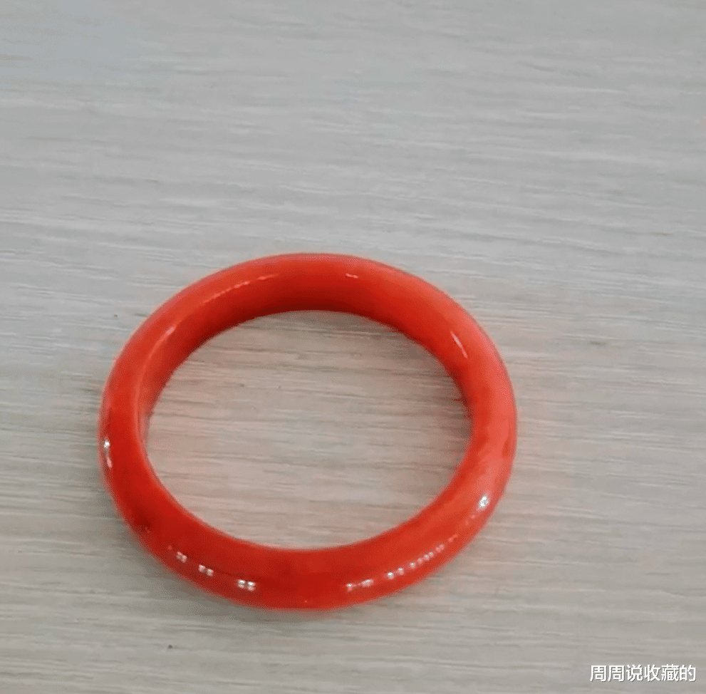 翡翠手镯|不能碰的翡翠手镯