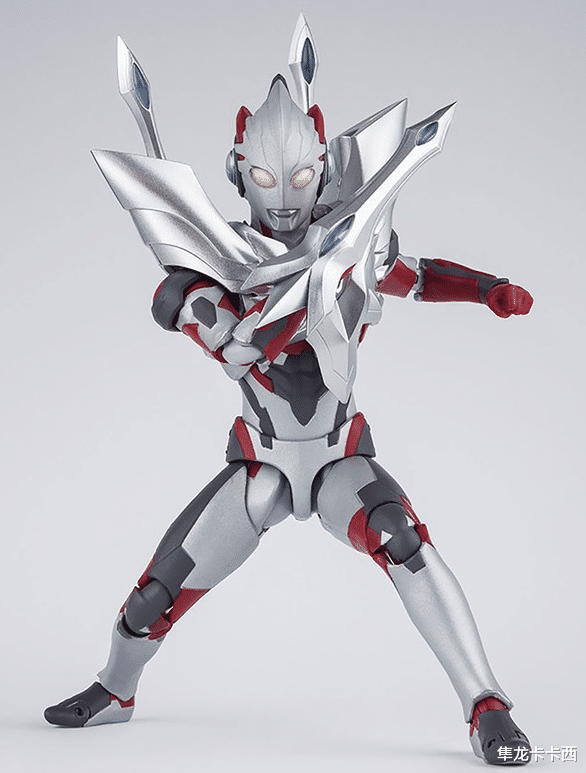 漫畫|究極光輝賽羅奧特曼SHF官博樣品 帝騎21神主牌：臥龍鳳雛吃癟組