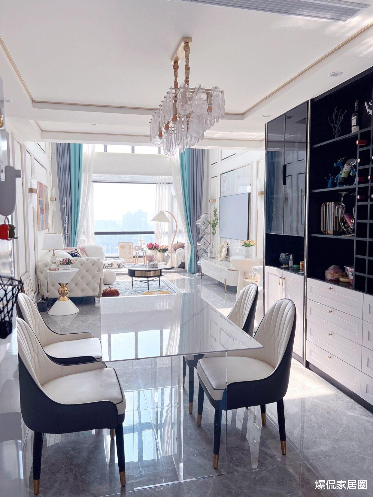 不顾家人反对，坚持买下顶楼复式，140平装修花了22万，行内人：这效果值了！