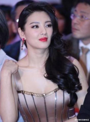 张雨绮|张雨绮：她是娱乐圈的极品“尤物”！身材傲人、御姐范十足