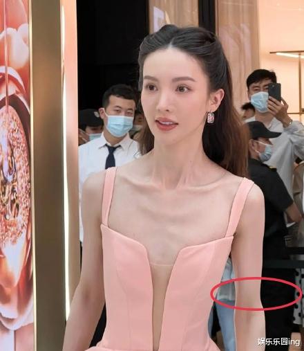 女明星身材焦虑从哪儿来？上镜一胖遭群嘲，胳肢窝都被用放大镜看