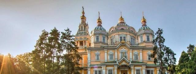 哈萨克斯坦 哈萨克斯坦，真实的世界内陆国，一个被视为苹果祖先的国家