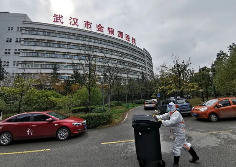 红团团医生LYNN|26%新冠患者有精神症状？出院12月仍有问题，新冠后遗症数据公布