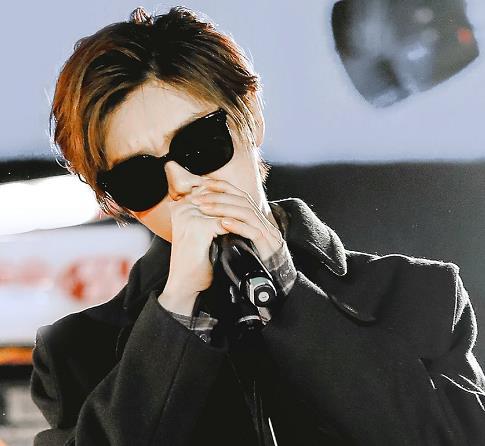 鹿晗|鹿晗回北京老宅，下车姿势独一无二，总算知道为何叫“京城鹿少”