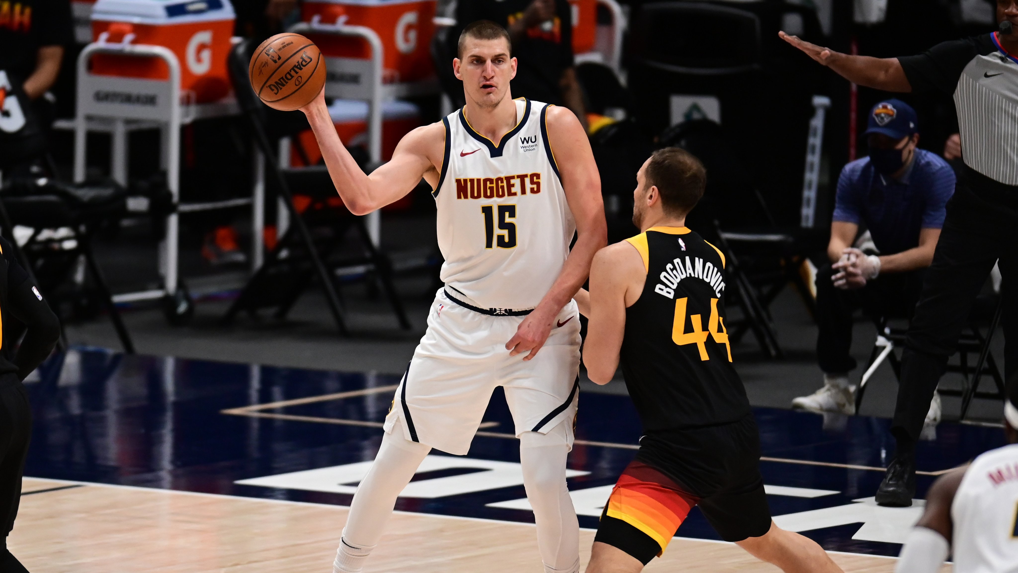 爵士队|快船联盟第一！爵士11连胜遭终结，西部前三争抢激烈4-9名大乱斗