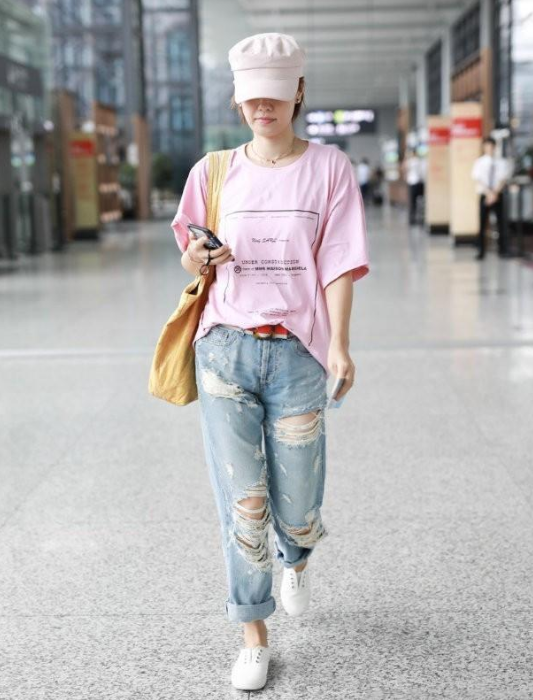 穿衣搭配 短发女王马伊琍真够时尚的，每套穿搭都吸睛，44岁依旧美得有韵味
