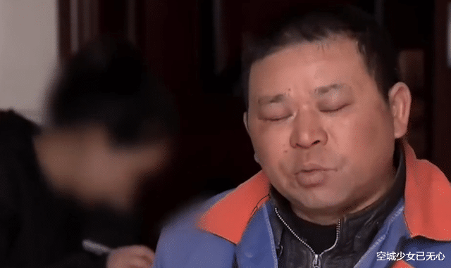 母亲车祸去世家里乱了套,女儿夺权霸占赔偿款,父亲却急着要续弦
