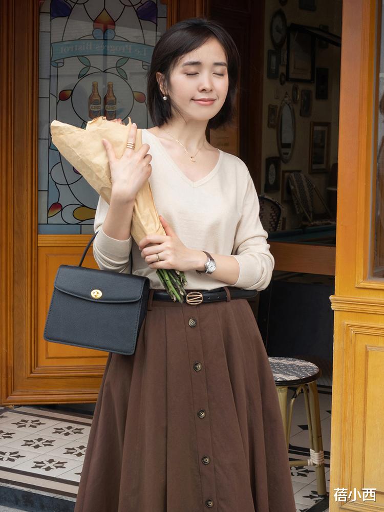 信息安全|秋季职场穿搭如何穿出高级感?衬衫、西装、半身裙搭配给你灵感