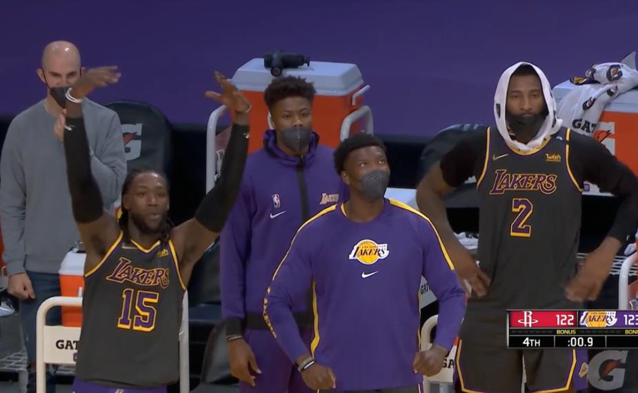 绝杀|最后0.9秒！湖人双枪又立功了，掐灭绝杀，连续2场成为英雄