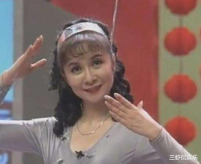 蔡明|从“小品女王”，到如今的“万人嫌”，蔡明到底经历了什么？