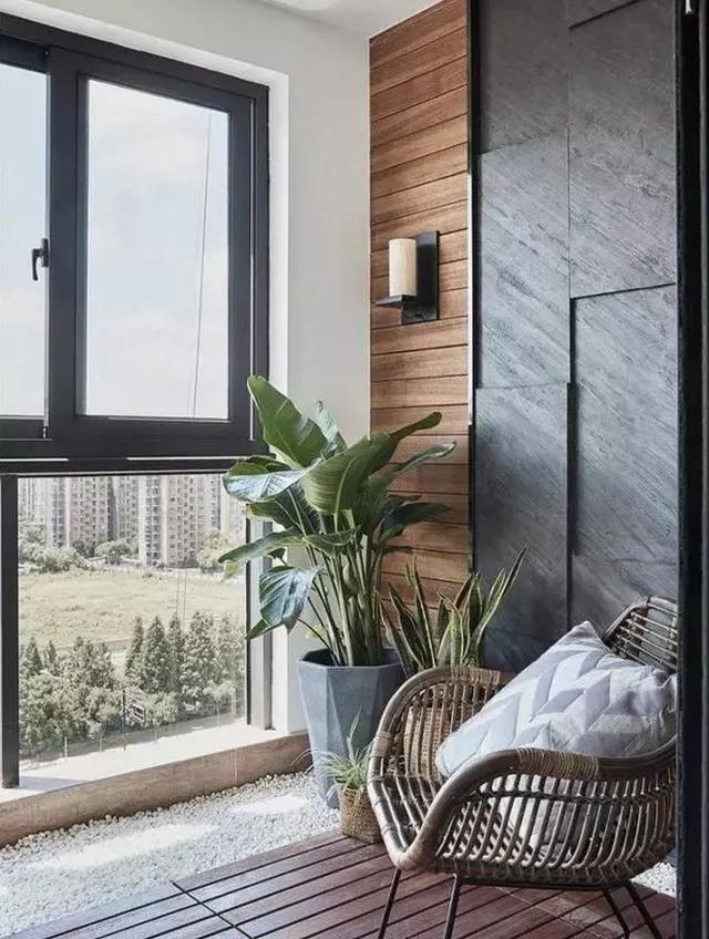 老公坚持玄关做“柜中柜”，客厅造“假飘窗”，美观又实用