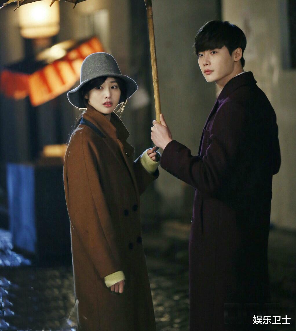 郑爽|郑爽被《翡翠恋人》出品方正式起诉,必须本人出庭,小爽此次却成冤大头