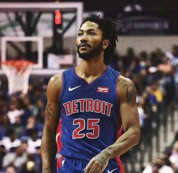 罗斯|破案了，罗斯为何选择重返尼克斯？看看尼克斯场边的观众你就懂了