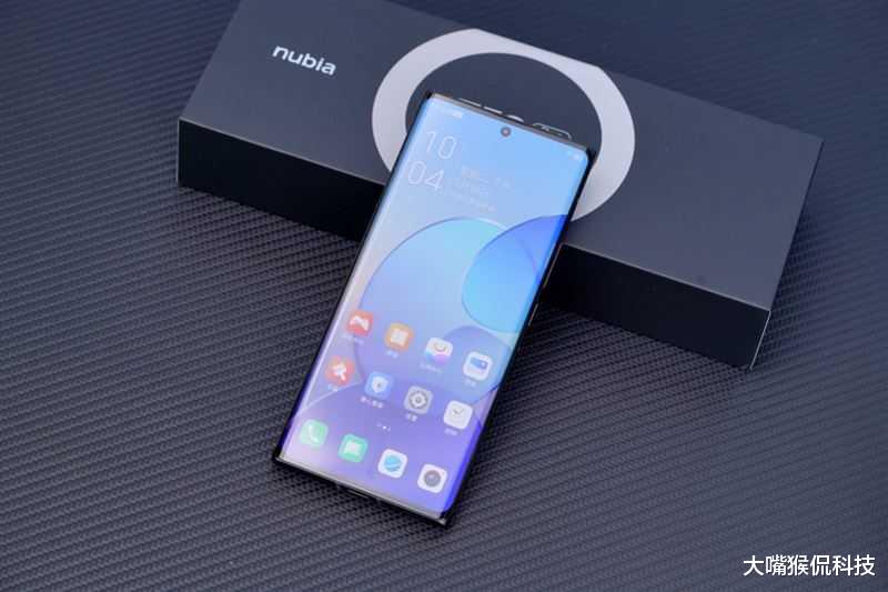 游戏本|顶级4nm+144hz,新机配置依旧顶,不过旧款降价更加的香