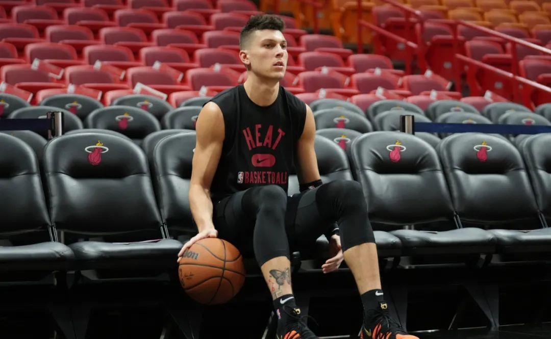 可馨育娃|超六+进步最快！亿元合同提前预定，13顺位不得了了！