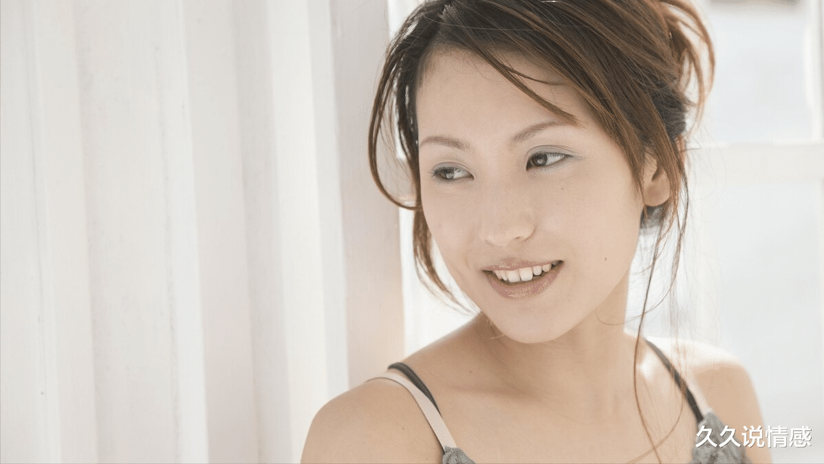 久久说情感|44岁女人出轨8年，为啥老公都没有发现？这位女人讲出了答案