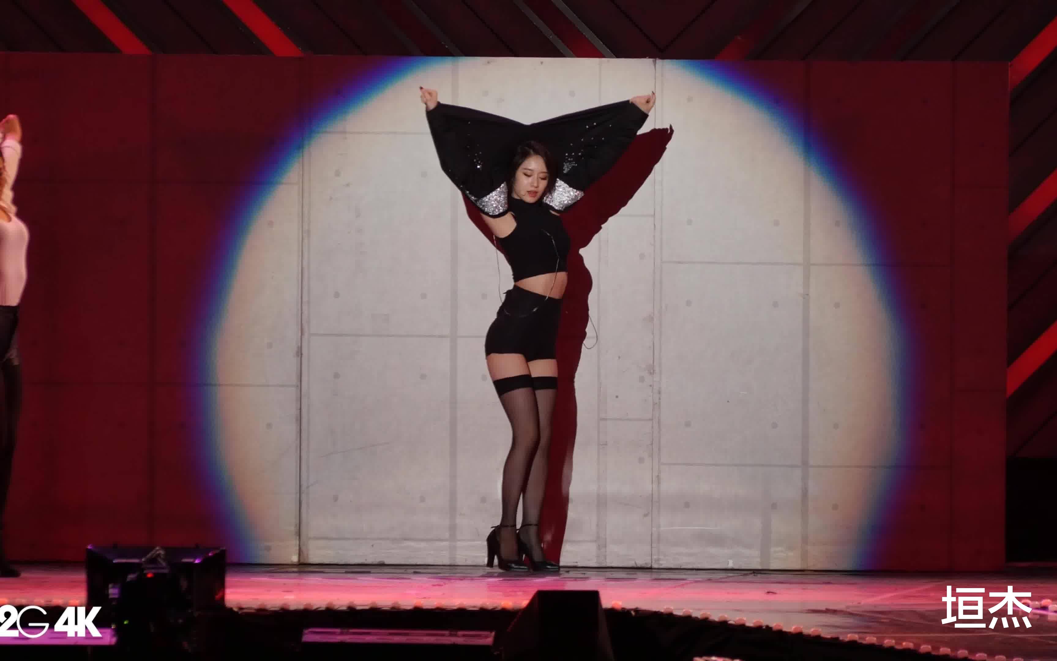 朴智妍|IU“朴智妍是跳舞最好看的”，一个人搞垮整个团，天生的高冷