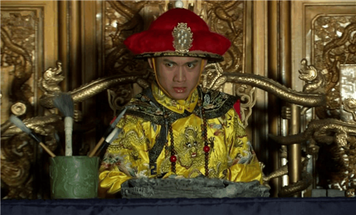 和珅|嘉庆上位后赐和珅白绫，那么刘墉、纪晓岚又落得何种下场