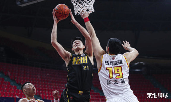 廣廈|孫銘徽半場11助攻，雙塔飆43+7！廣廈成最大黑馬，實(shí)力不比遼粵差